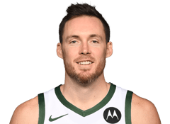 Pat Connaughton headshot