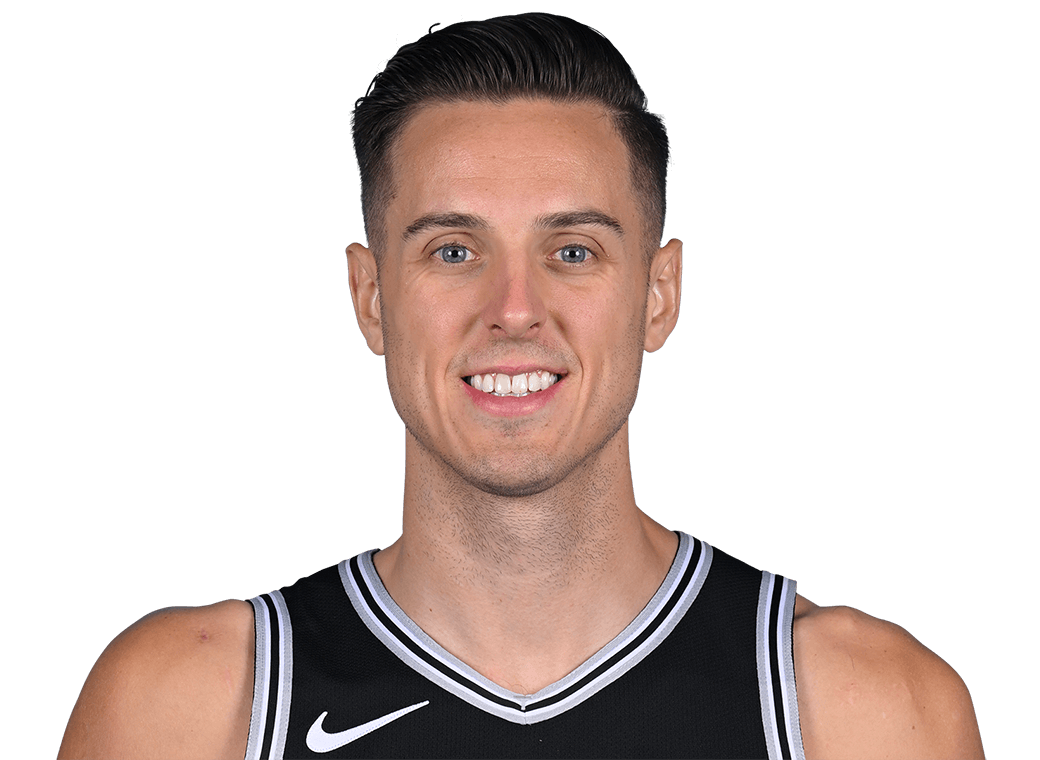 Zach Collins headshot