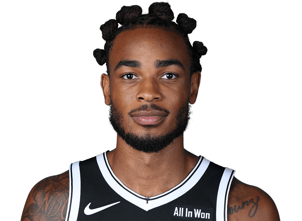 Nic Claxton headshot