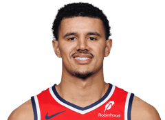 Johnny Davis headshot