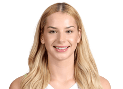 Dorka Juhász headshot