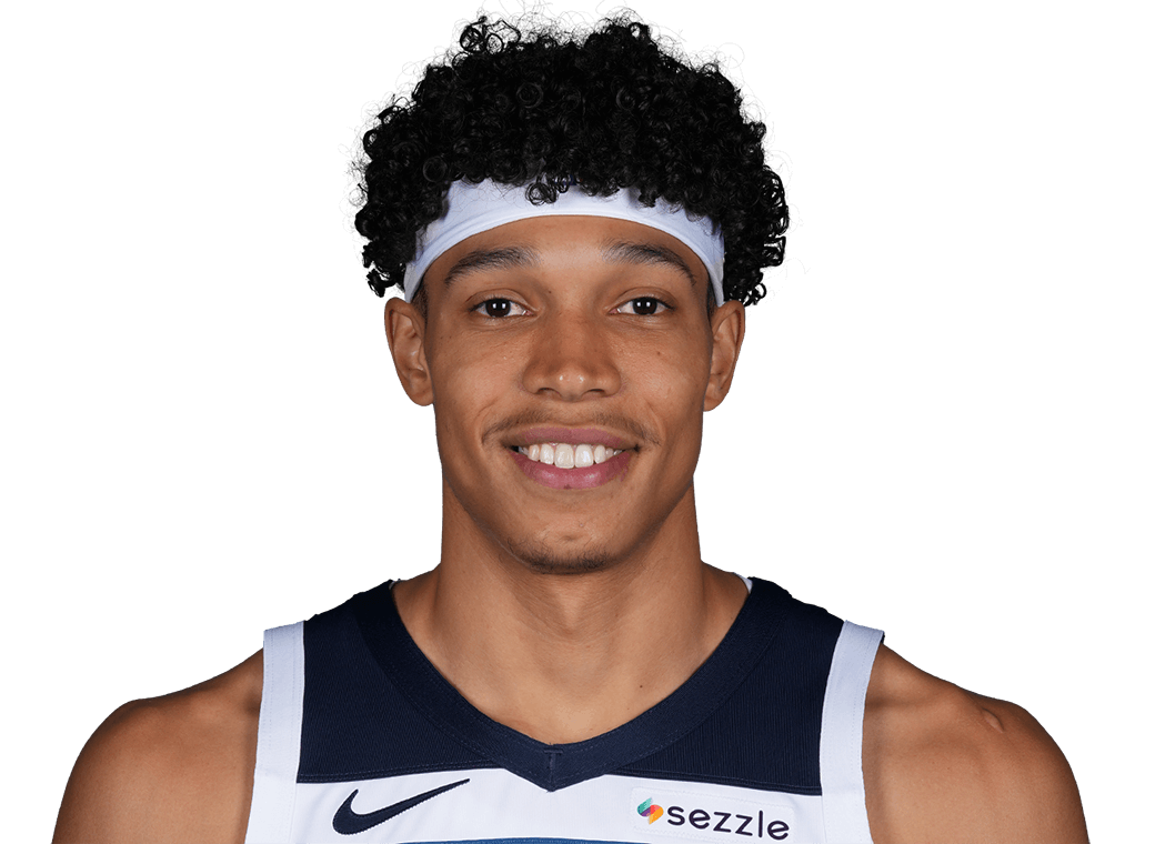 Enrique Freeman headshot
