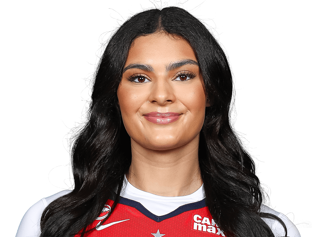 Lauren Betts headshot