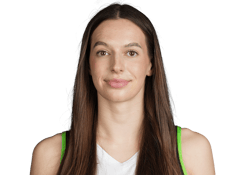 Emma Čechová headshot