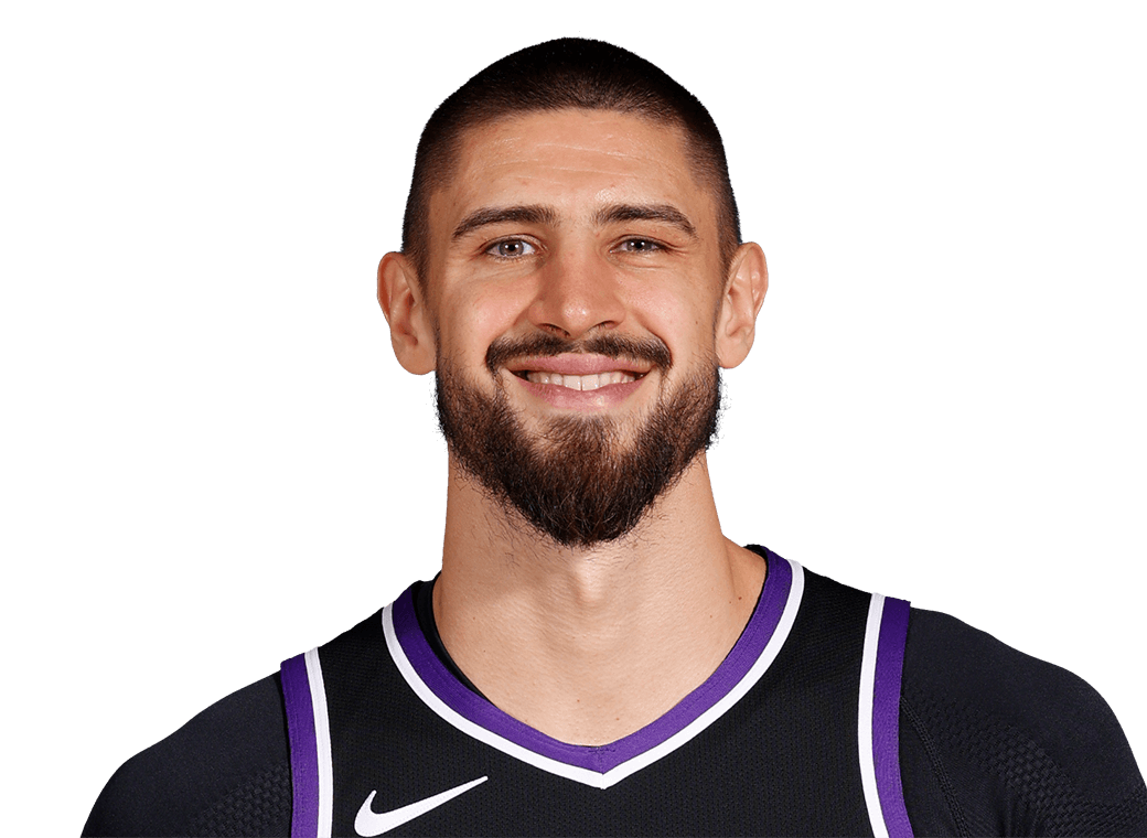 Alex Len headshot