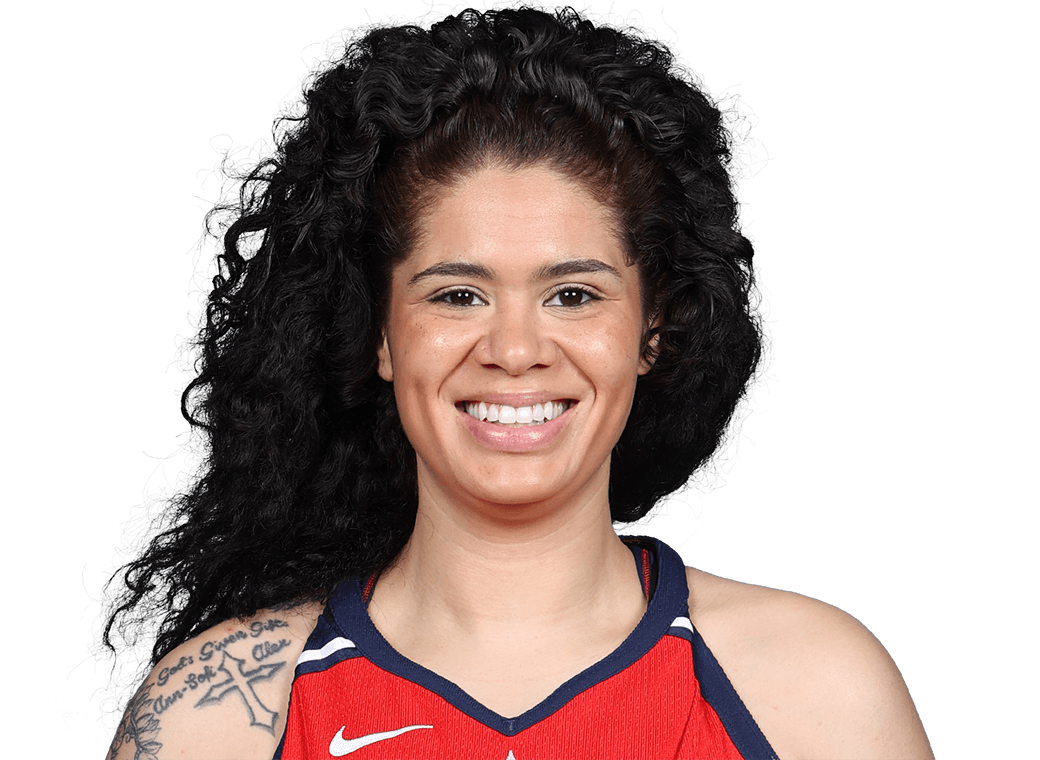 Amanda Zahui B headshot